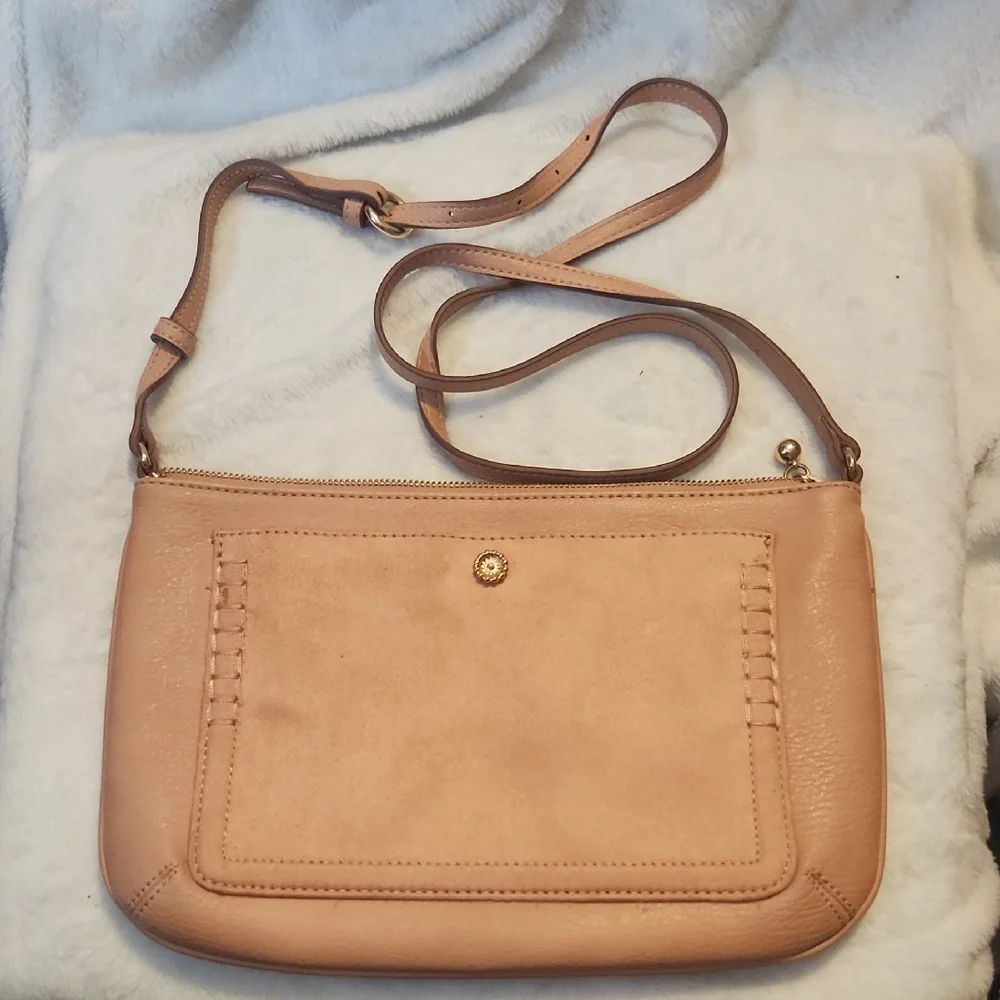 Lauren Conrad‎ Elegant Light Pink Leather and Suede Crossbody Bag